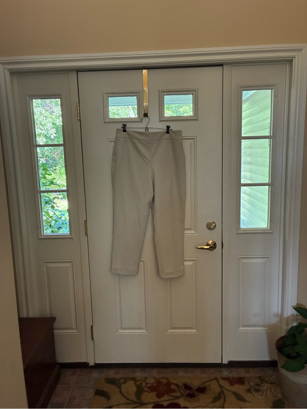 Classic Straight-Leg women’s Pants in Light Beige